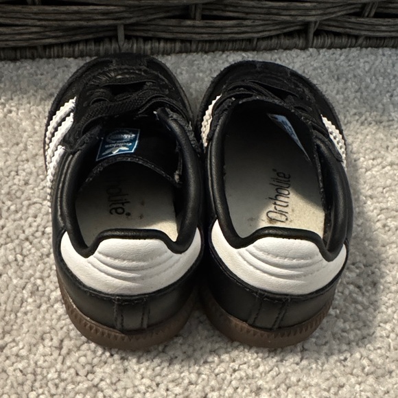 Adidas Toddler / Little Kids Black and White Samba Sneakers - Picture 3 of 6